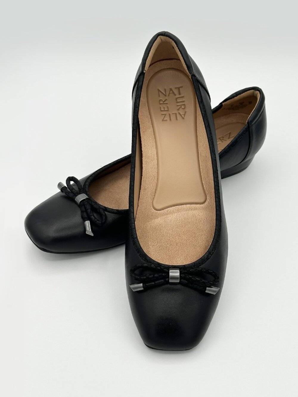 Naturalizer Dove Black Ballet Flats